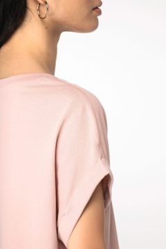 Damen-T-Shirt mit Reversärmeln, Foto 5