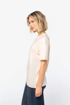 Unisex T-Shirt mit hängenden Schultern, Foto 3