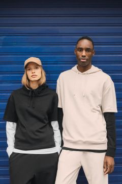 Unisex Kapuzen-Sweatshirt mit überschnittener Schulterpartie aus French Terry, Foto 5