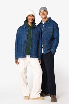 Unisex-Jeansjacke mit überschnittenen Schultern, Foto 4