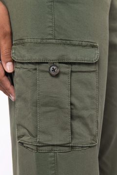 Ausgewaschene Cargohose für Damen, Foto 8